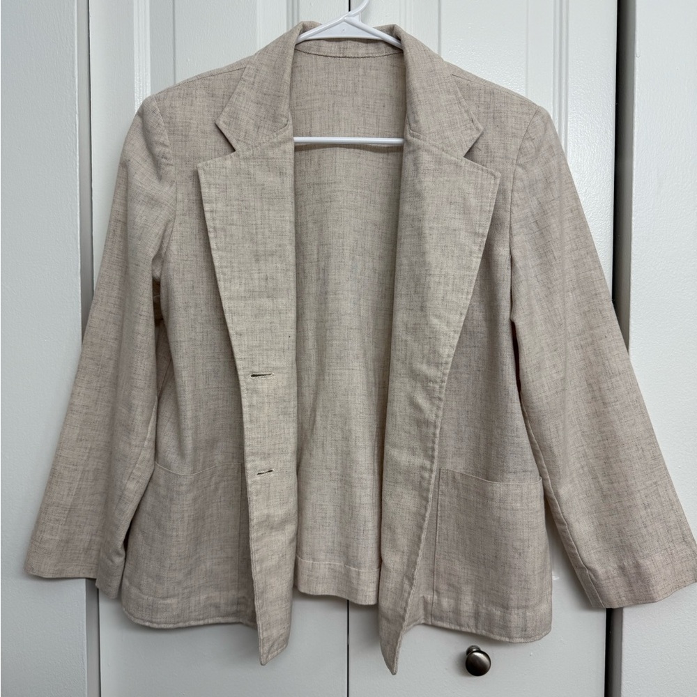 Linen Blazer Well-Made Construction Tagless